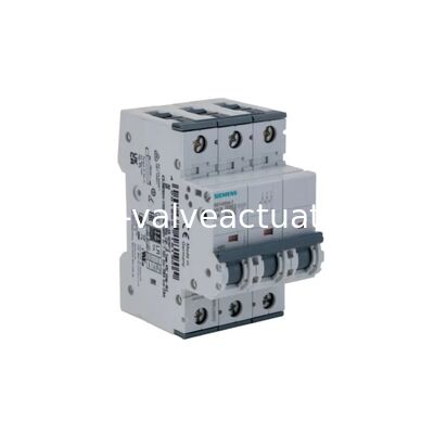 좋은 가격 Siemens 136-07-818 SENTRON C-Type Miniature Circuit Breaker | 3-Pole Electrical Protection 온라인
